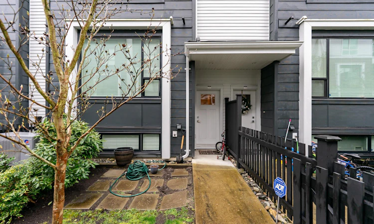 180-2277 Oak Meadows Drive