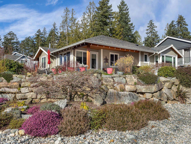 9326 Jorgensen Place, Halfmoon Bay, BC, V7Z 1B4 - 4