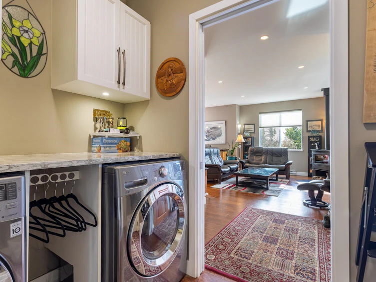 9326 Jorgensen Place, Halfmoon Bay, BC, V7Z 1B4 - 29