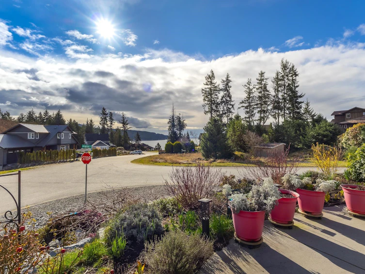 9326 Jorgensen Place, Halfmoon Bay, BC, V7Z 1B4 - 36