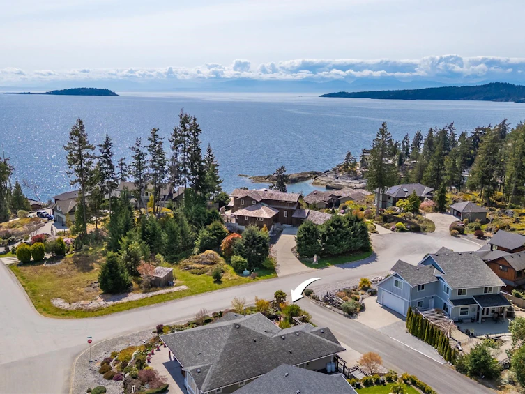 9326 Jorgensen Place, Halfmoon Bay, BC, V7Z 1B4 - 3