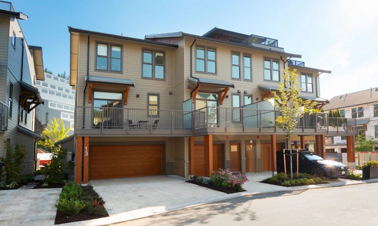 13-351 Copper Drive