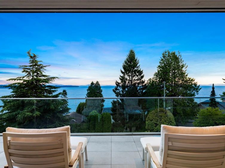 15493 Royal Avenue, Surrey, BC, V4B 1N4 - 9