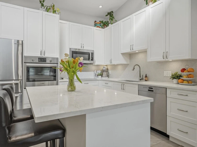 305-3875 W 4th Avenue, Vancouver, BC, V6R 4H8 - 9