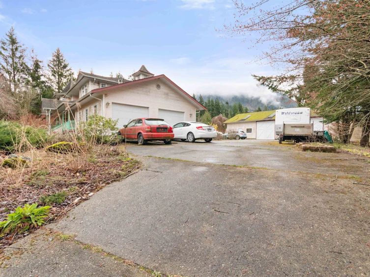 290 Colter Road, Columbia Valley, BC, V2R 5B8 - 7