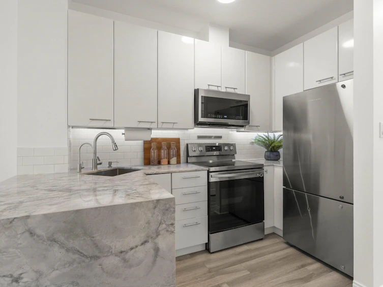 103-2028 W 11th Avenue, Vancouver, BC, V6J 2C9 - 12