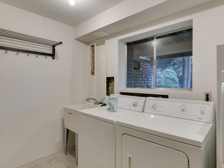 3904 Westridge Avenue, West Vancouver, BC, V7V 3H5 - 36