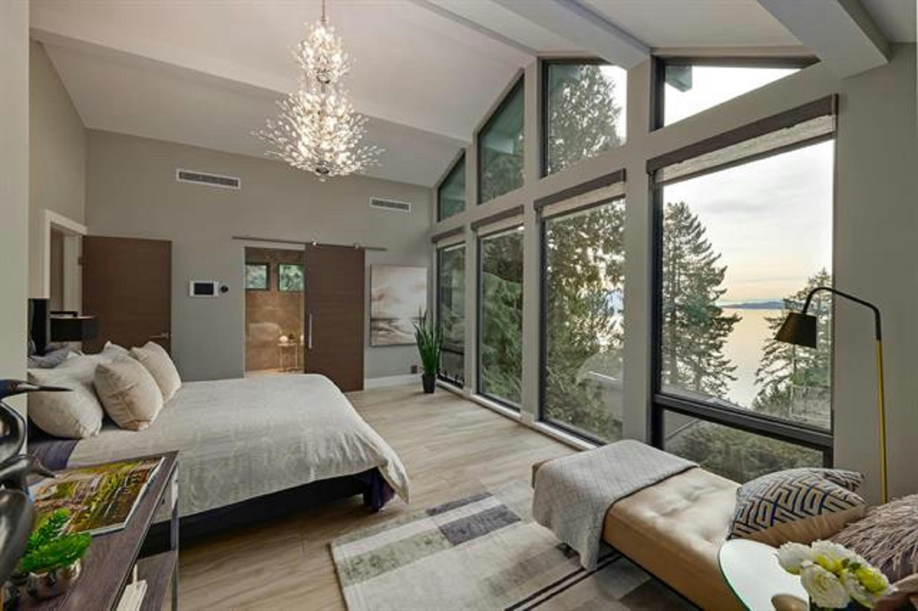 445 Mountain Drive, West Vancouver, BC, V0N 2E0 - 2