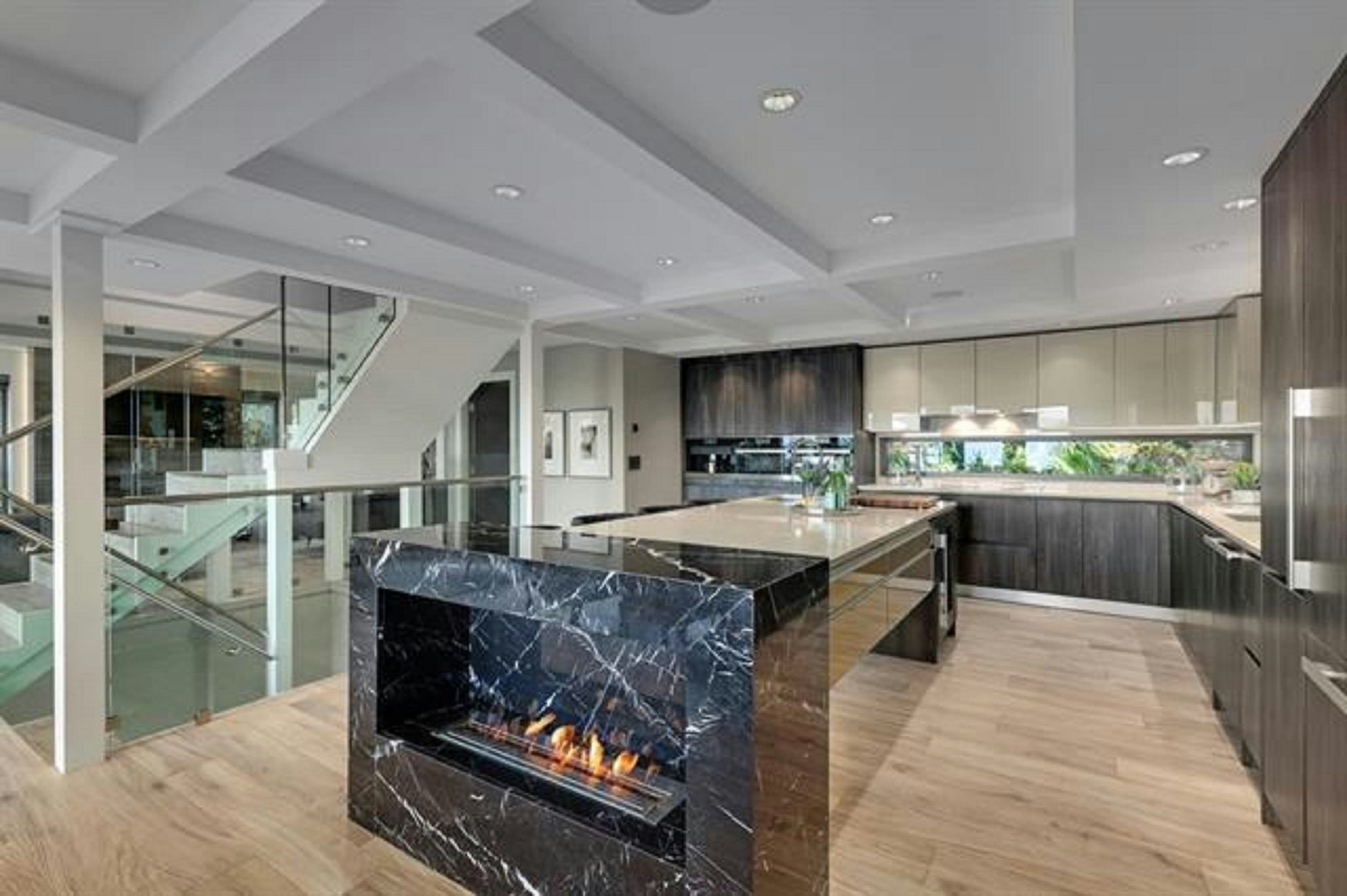 445 Mountain Drive, West Vancouver, BC, V0N 2E0 - 7