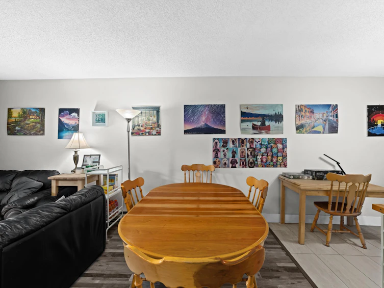 112-9847 Manchester Drive, Burnaby, BC, V3N 4P4 - 9