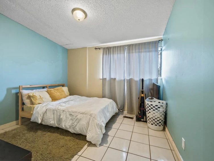 12337 98 Avenue, Surrey, BC, V3V 2K2 - 11