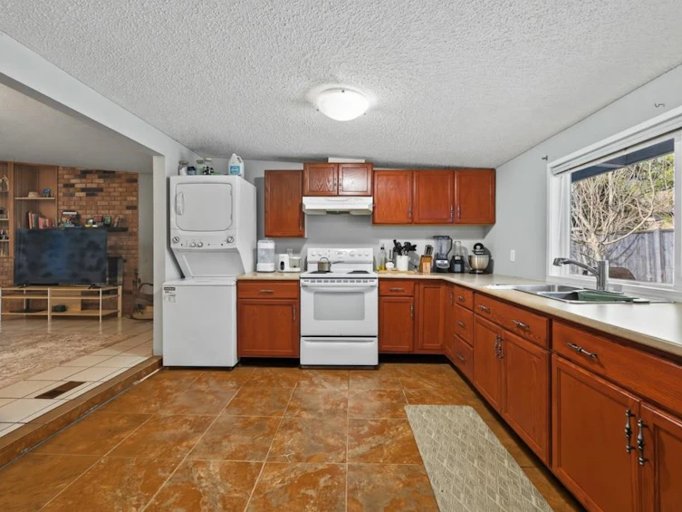 12337 98 Avenue, Surrey, BC, V3V 2K2 - 5