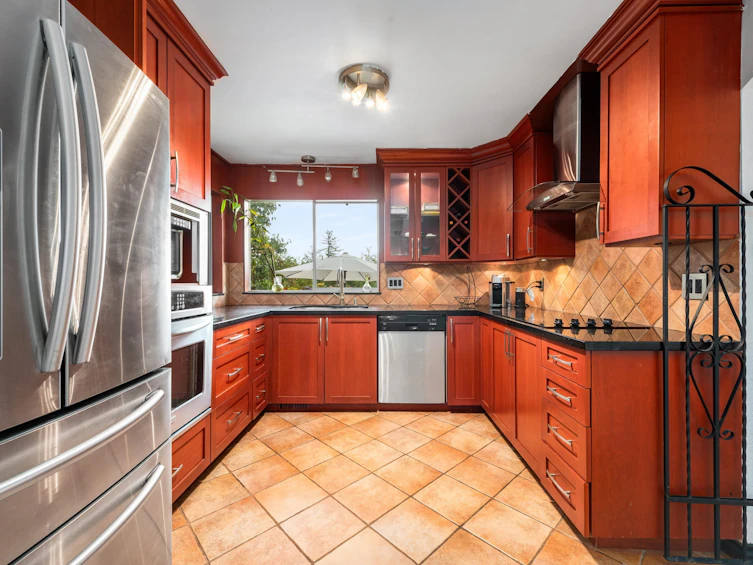 1128 Fraserview Street, Port Coquitlam, BC, V3C 5H1 - 11