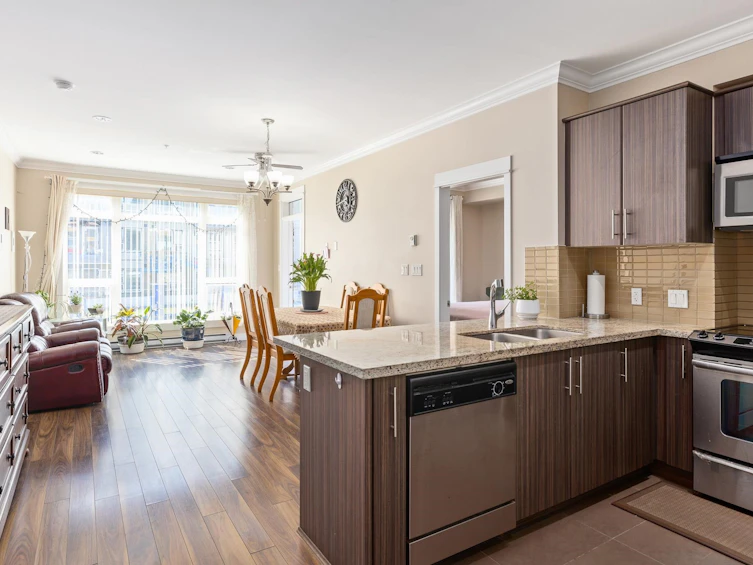 219-6888 Royal Oak Avenue, Burnaby, BC, V5J 4J2 - 11