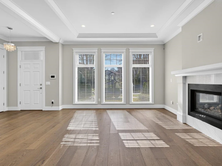 3443 W 11th Avenue, Vancouver, BC, V6R 2K1 - 3