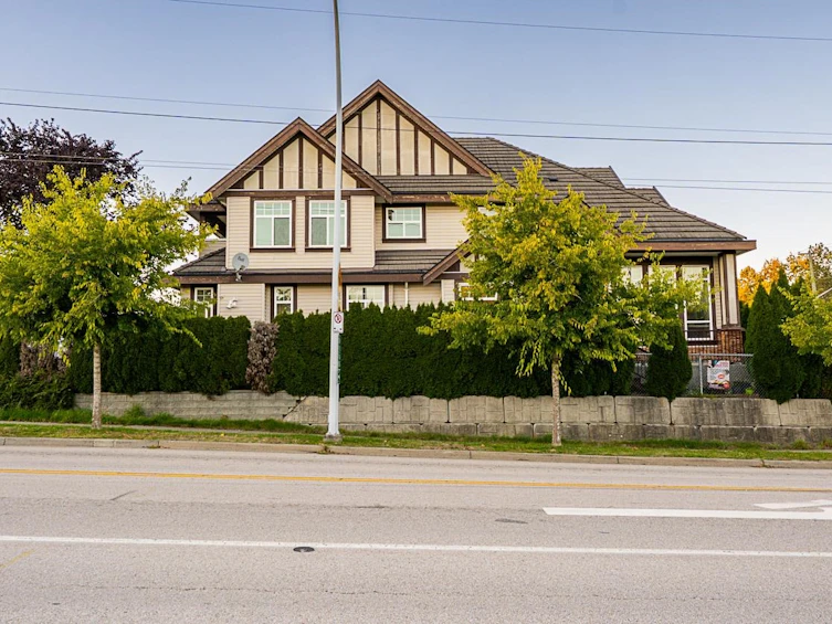 15177 76 Avenue, Surrey, BC, V3S 2H4 - 2
