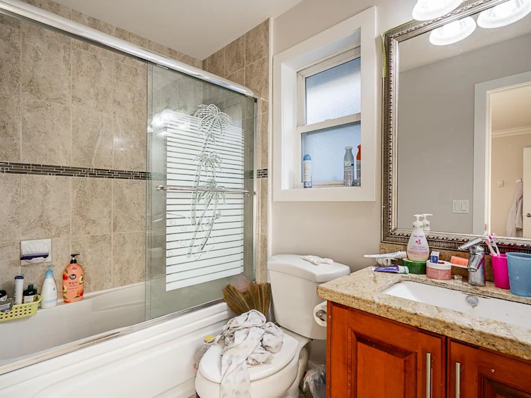 15177 76 Avenue, Surrey, BC, V3S 2H4 - 15