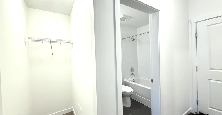 215-15733 85 Avenue, Surrey, BC, V4N 6W6 - 10