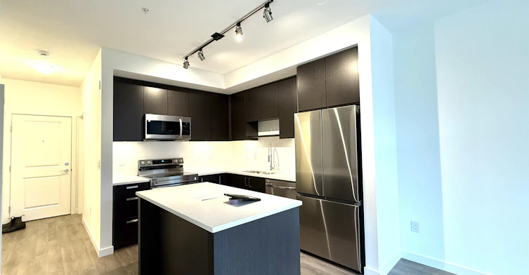 215-15733 85 Avenue, Surrey, BC, V4N 6W6 - 2
