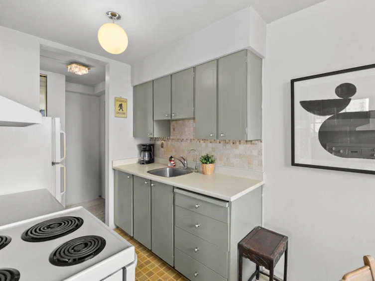 1001-1251 Cardero Street, Vancouver, BC, V6G 2H9 - 10
