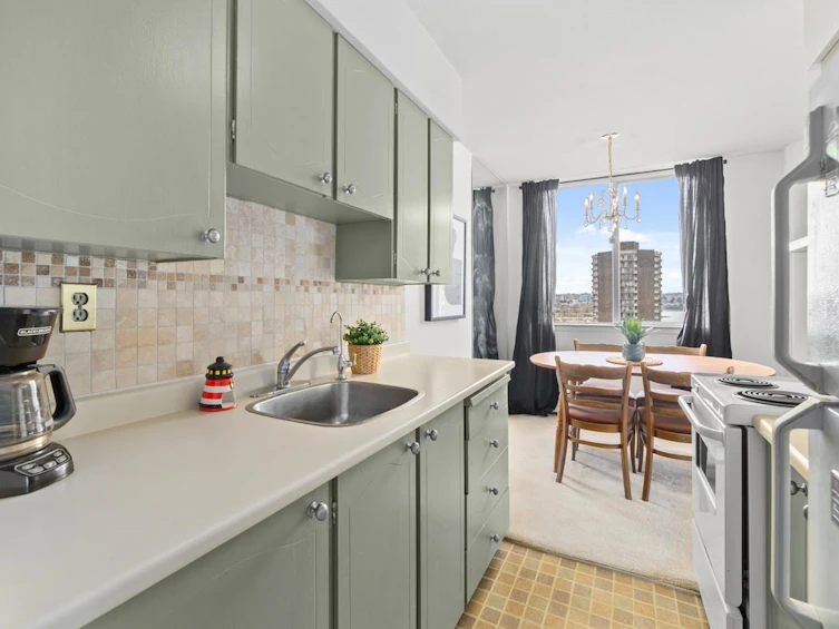1001-1251 Cardero Street, Vancouver, BC, V6G 2H9 - 12