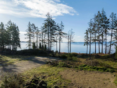 5845 Sunshine Coast Highway - 5