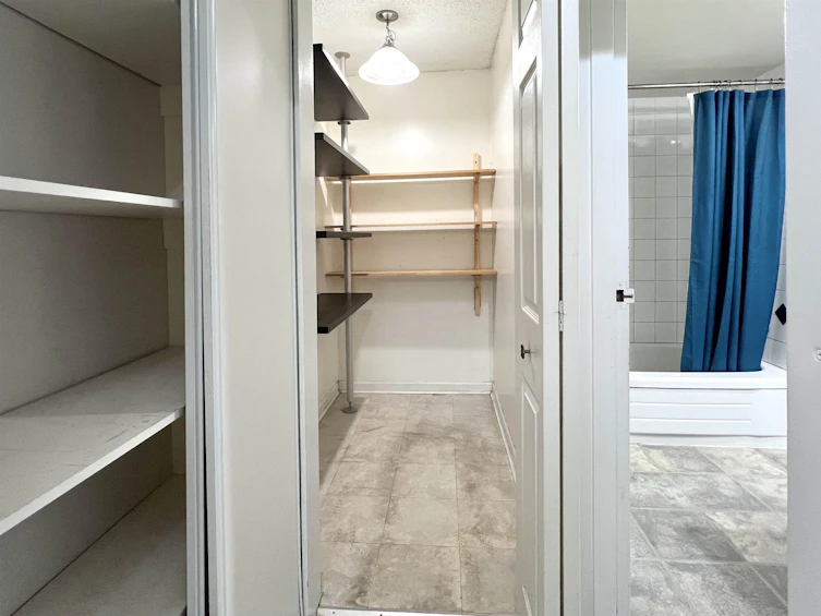 208-1955 Woodway Place, Burnaby, BC, V5B 4S5 - 10