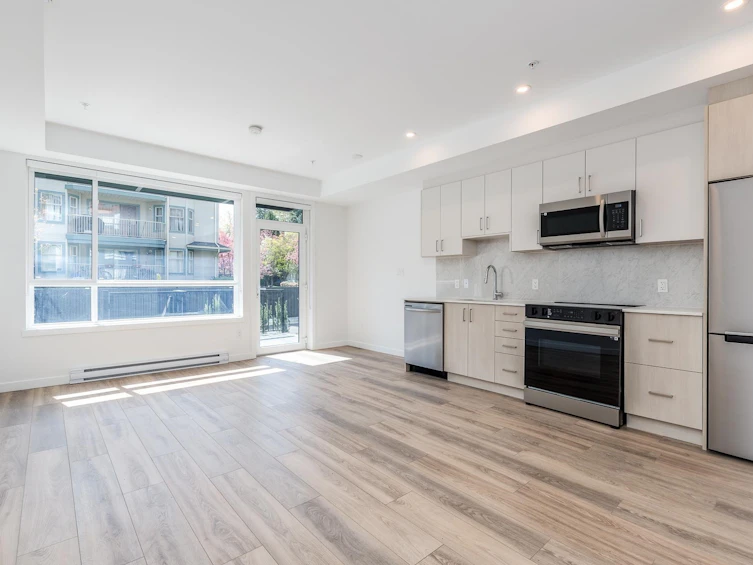 E103-13858 108 Avenue, Surrey, BC, V3T 0T8 - 2