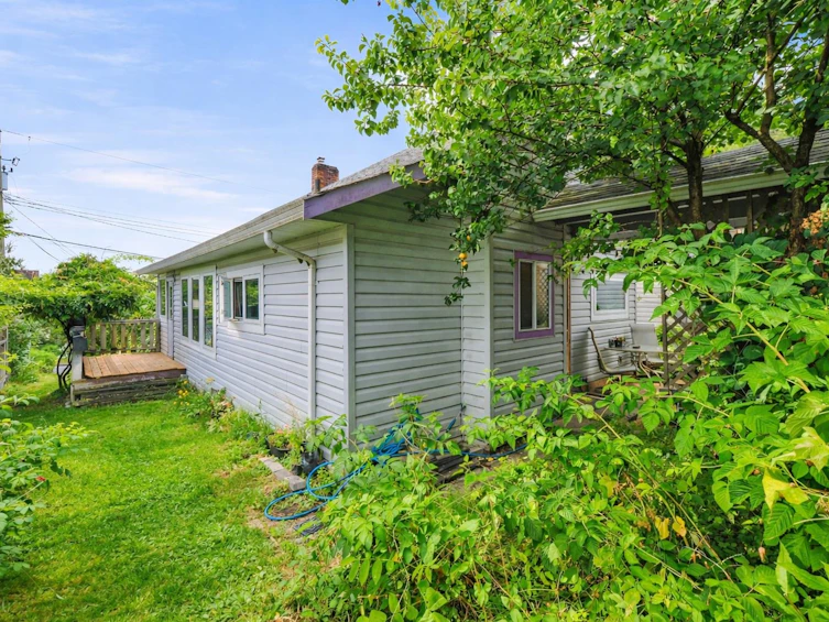 32881 1st Avenue, Mission, BC, V2V 1E8 - 4
