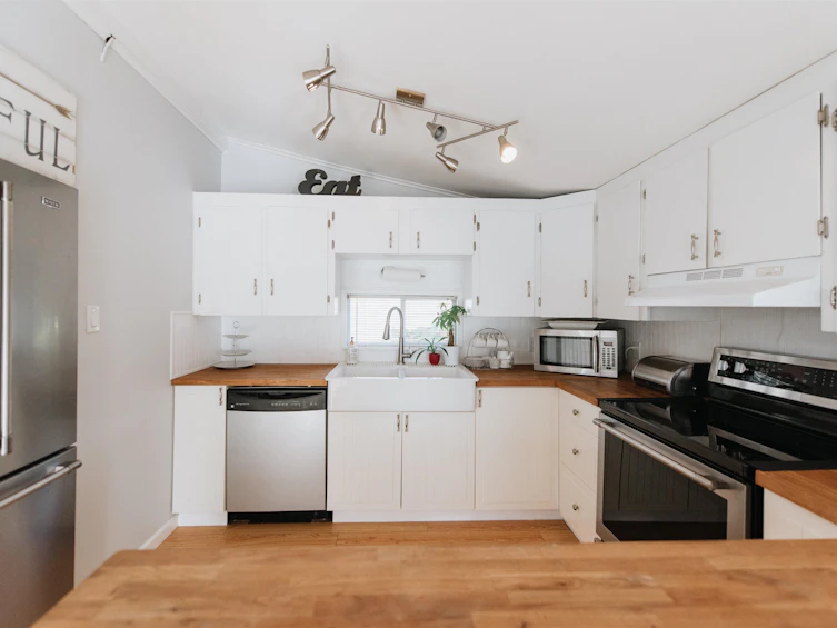 226 Pratt Road, Gibsons, BC, V0N 1V3 - 8