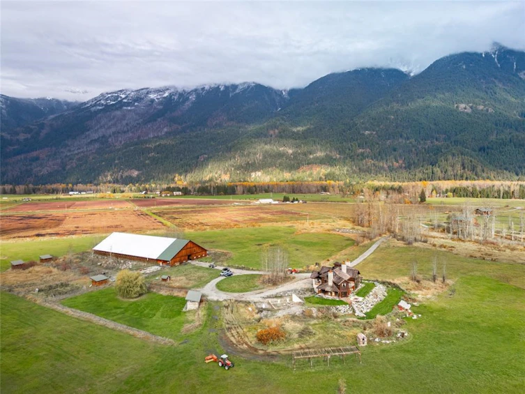 9115 Pemberton Meadows Road, Pemberton, BC, V0N 2L2 - 38