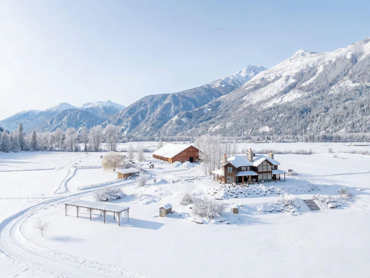 9115 Pemberton Meadows Road, Pemberton, BC, V0N 2L2 - 2