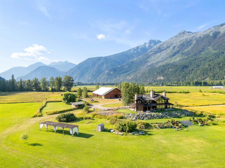 9115 Pemberton Meadows Road, Pemberton, BC, V0N 2L2 - 6