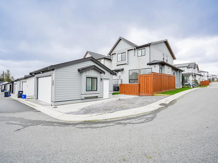 19623 76a Avenue, Langley, BC, V2Y 3V3 - 35