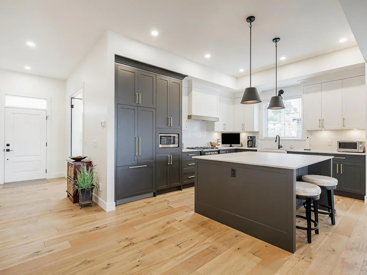 19623 76a Avenue, Langley, BC, V2Y 3V3 - 5