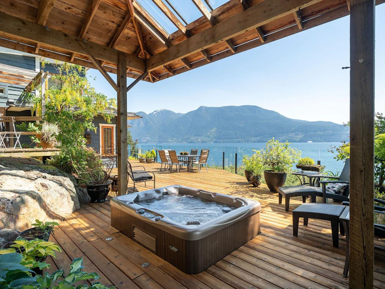 1477 Cleator Road, Bowen Island, BC, V0N 1G1 - 2