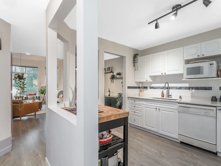 401-2678 Dixon Street, Port Coquitlam, BC, V3C 6L7 - 8