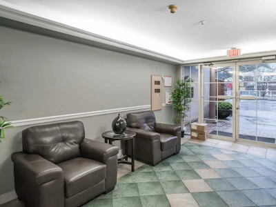 401-2678 Dixon Street - 5