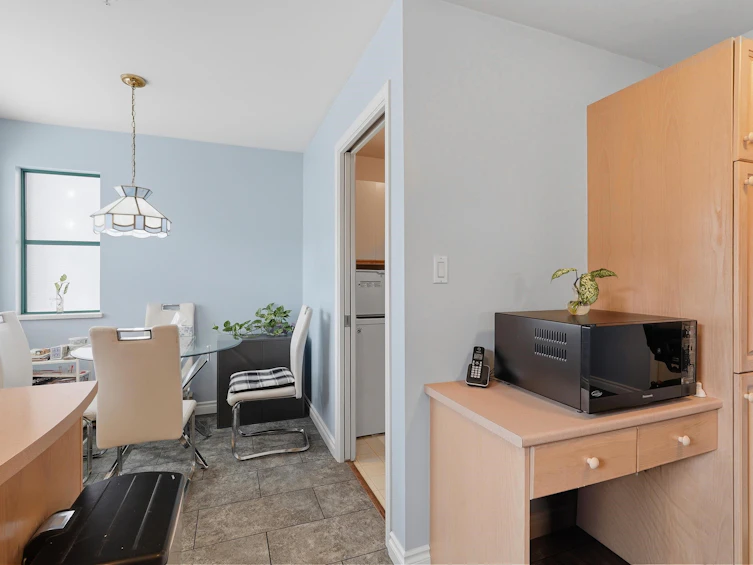 203-5550 14b Avenue, Delta, BC, V4M 2G6 - 14