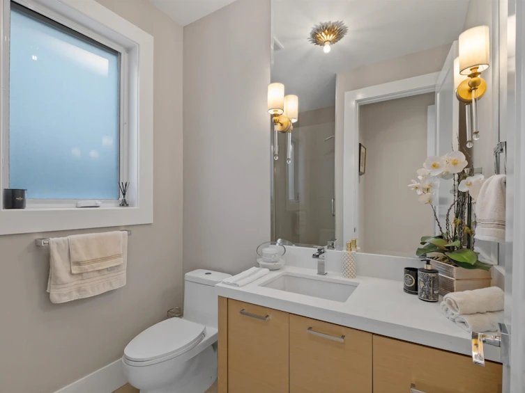 1033 Prospect Avenue, North Vancouver, BC, V7R 2M6 - 19