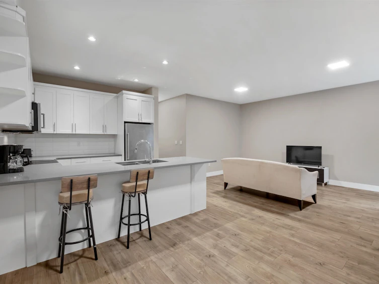 1033 Prospect Avenue, North Vancouver, BC, V7R 2M6 - 24