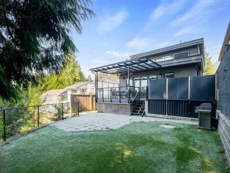1033 Prospect Avenue, North Vancouver, BC, V7R 2M6 - 27
