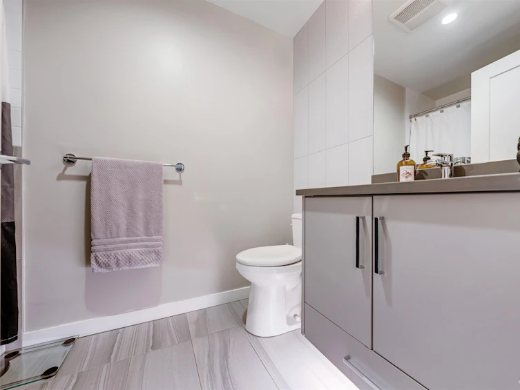 D211-20211 66 Avenue, Langley, BC, V2Y 0L4 - 16
