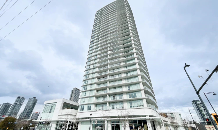 2305-13685 102 Avenue