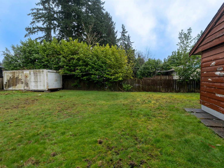 10246 125a Street, Surrey, BC, V3V 4Z5 - 11