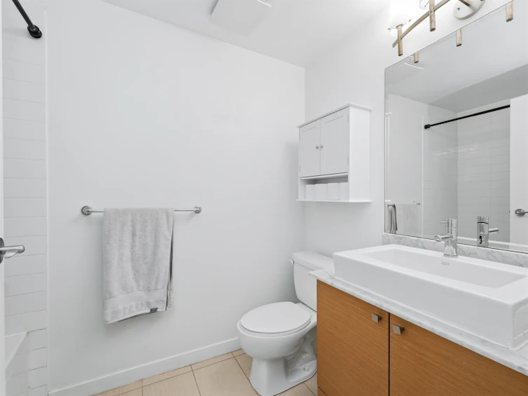 2201-400 Capilano Road, Port Moody, BC, V3H 0E1 - 9