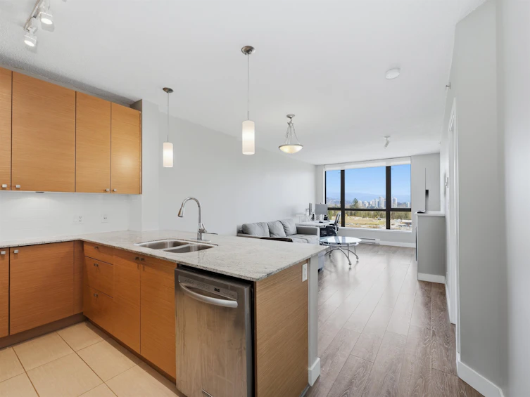 2201-400 Capilano Road, Port Moody, BC, V3H 0E1 - 4