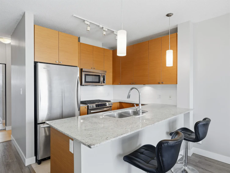 2201-400 Capilano Road, Port Moody, BC, V3H 0E1 - 2