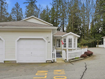 45-6537 138 Street - 2