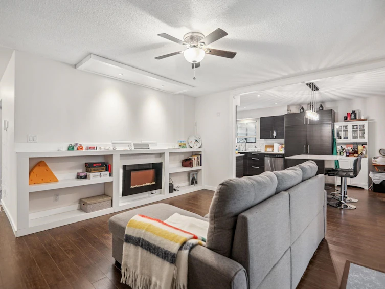 6103 172b Street, Surrey, BC, V3S 6G6 - 4